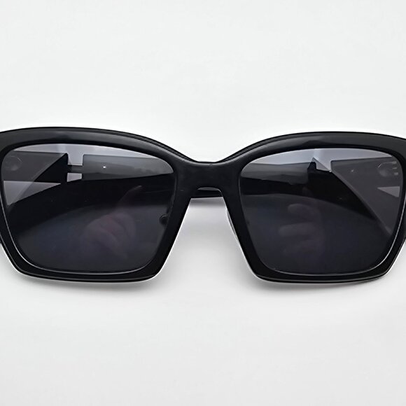 Prada SPR 14X 1AB-5S0 Black Frame Dark Grey Lens Sunglasses Italy 56-18-145 - Picture 10 of 12